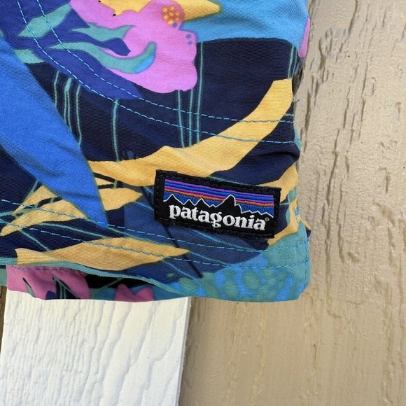 Patagonia Floral Costa Rica Baggies Shorts 3" 67087 Girl’s Size Large Unlined - Picture 3 of 7